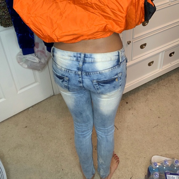 Diff Color shades Jeans - Picture 3 of 5